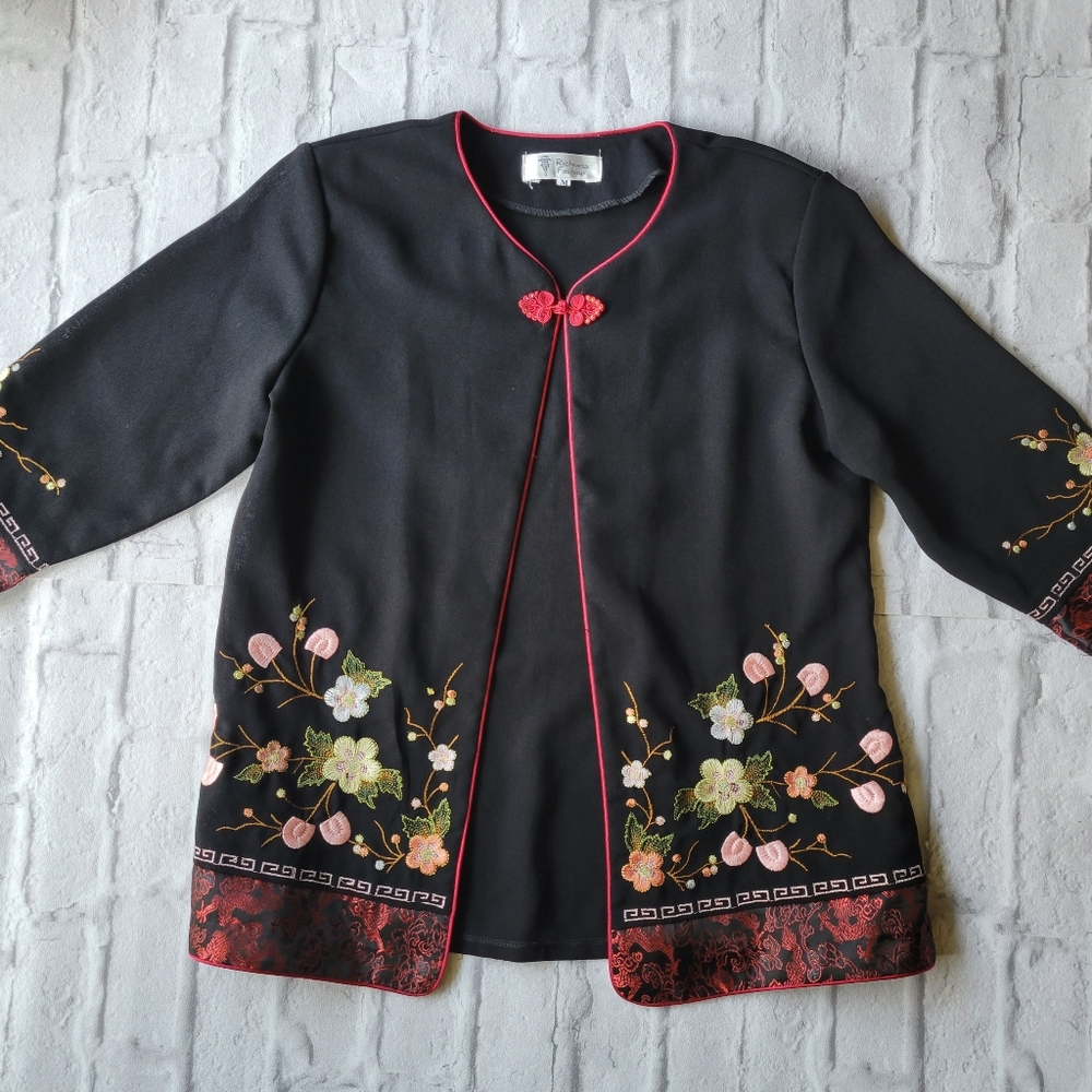 Richness Fashion Blavkbwith red trim oriental jacket w embroidery size medium